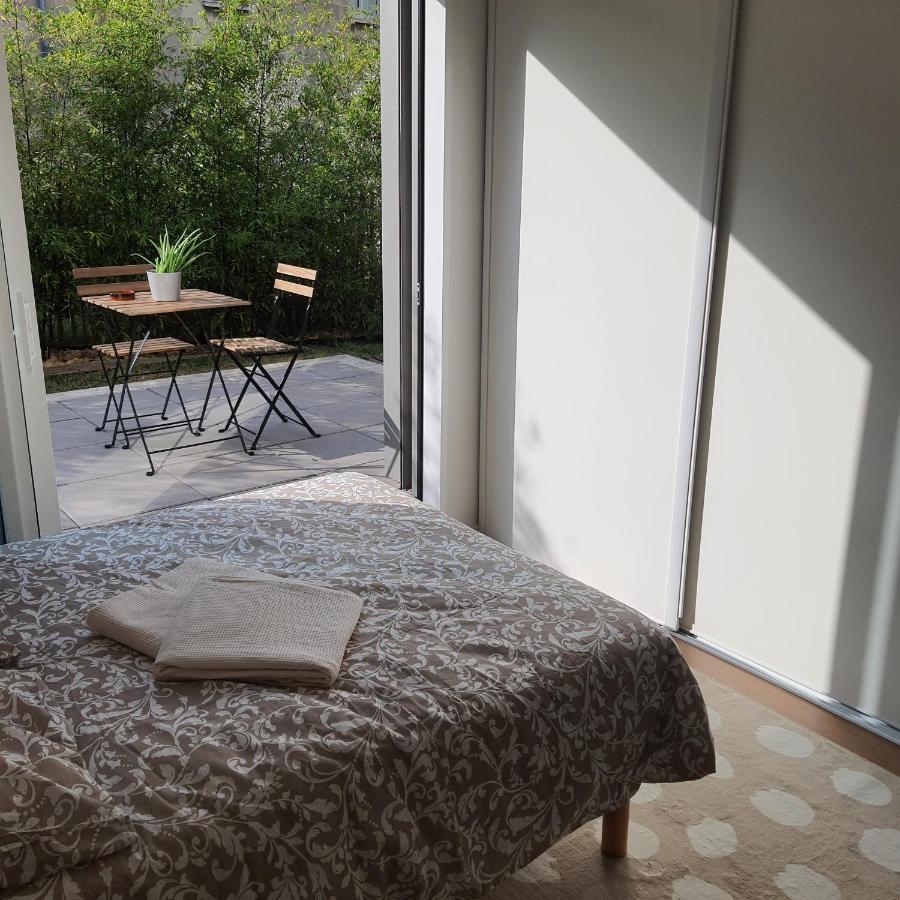 Jolie Parentale, Et Salle D'eau, Avec Son Coin De Verdure A 5 Minutes A Pied Du Centre * Bordeaux