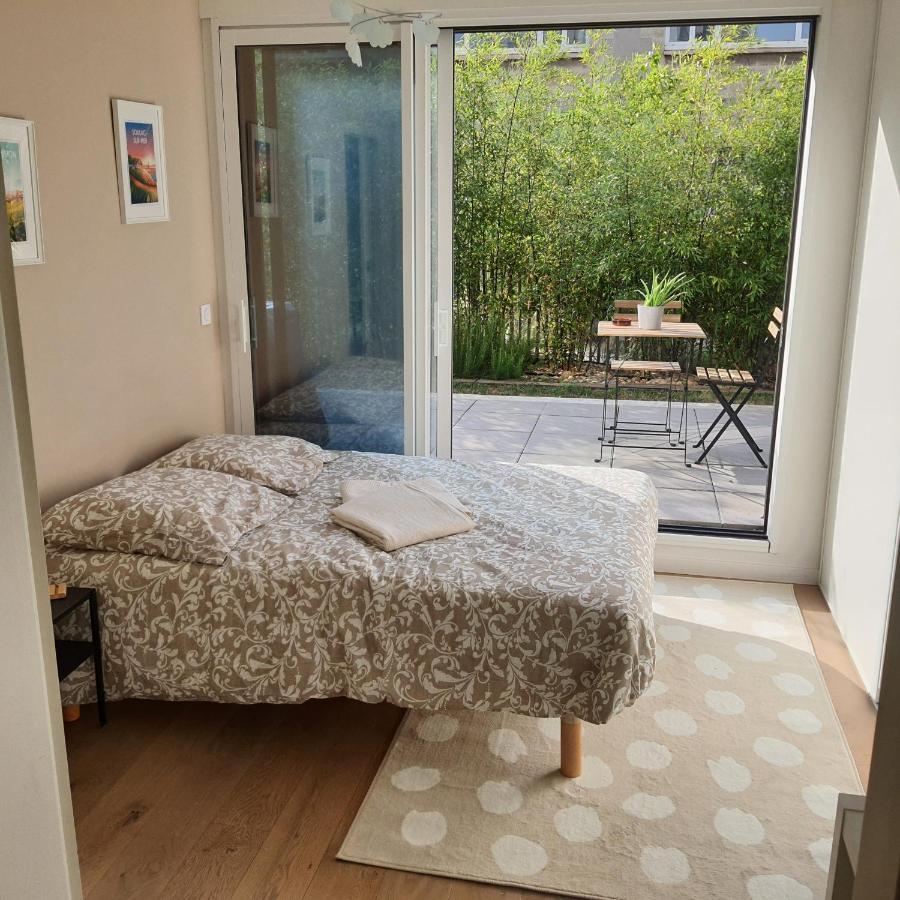 Jolie Parentale, Et Salle D'eau, Avec Son Coin De Verdure A 5 Minutes A Pied Du Centre Privatunterkunft Bordeaux